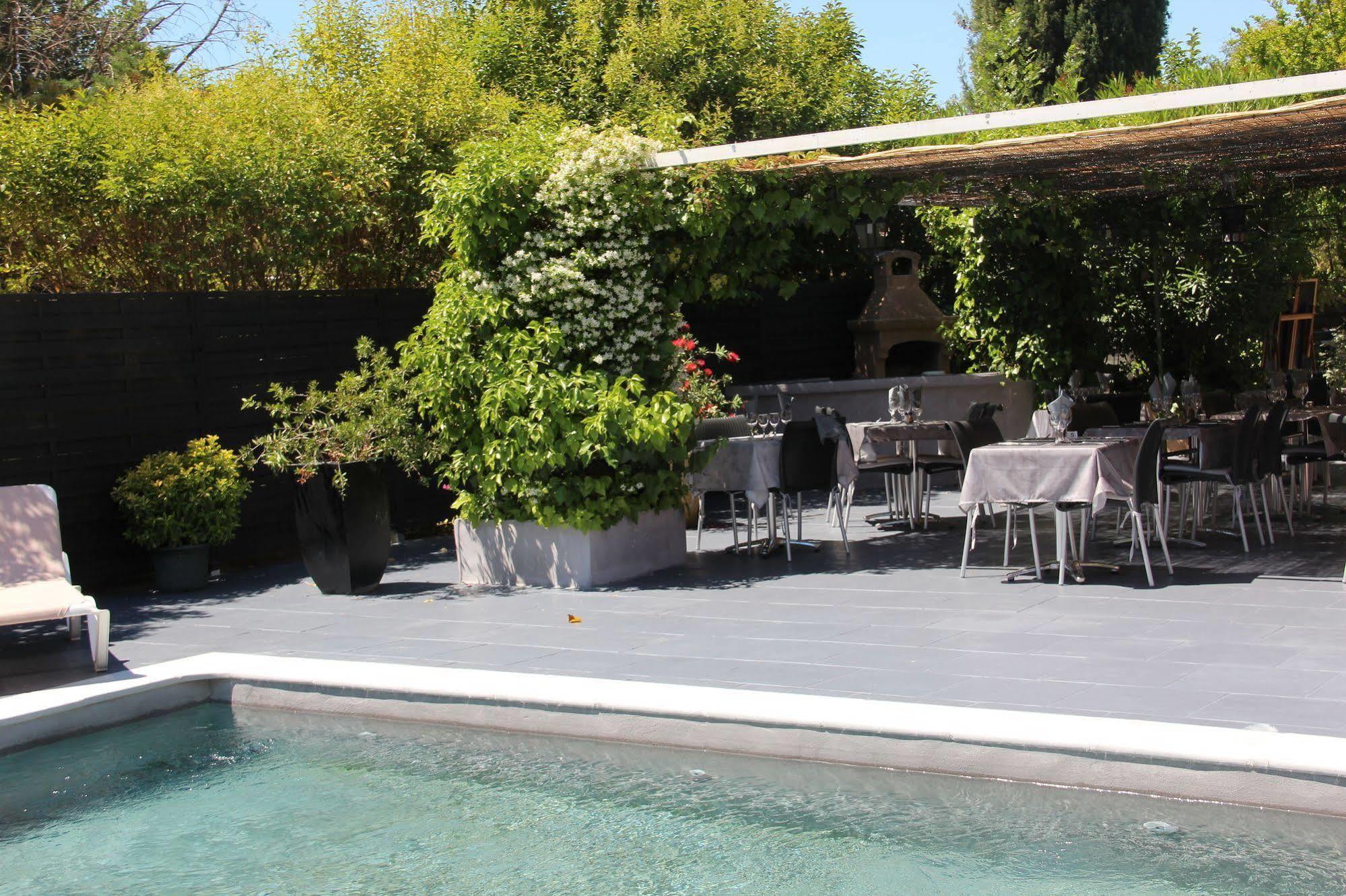 دْراجينْيا Hotel Au Relais De Trans المظهر الخارجي الصورة